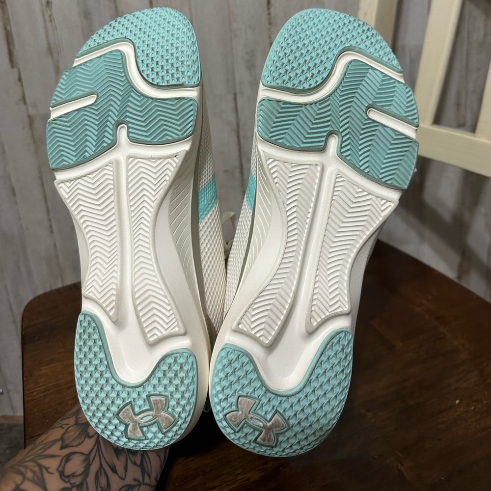 Under Armour Press 2 - Picture 5 of 8